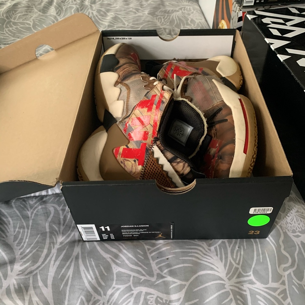 AIR JORDAN WHY NOT CRASH BANDICOOT SIZE 11
